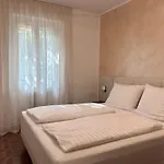 Venezia View Jacuzzi غارْدا
